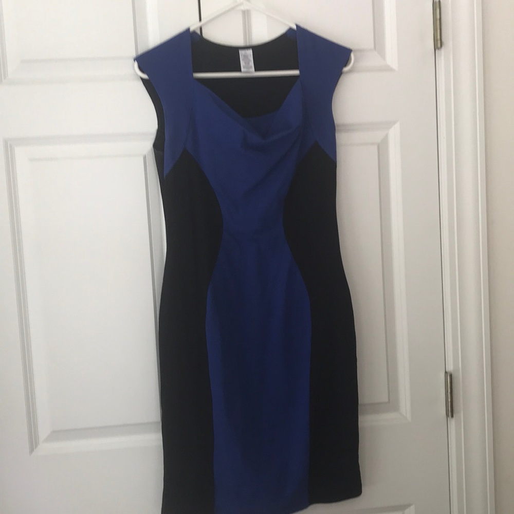 Stretch scoop neck dress